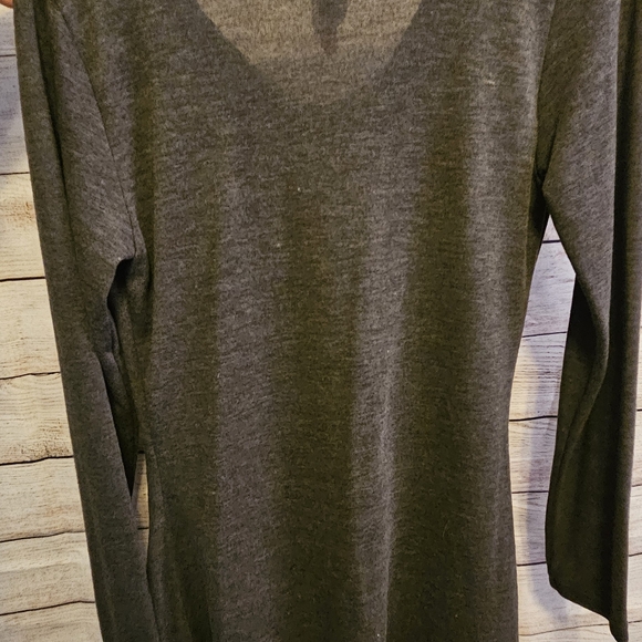 J mode USA long sleeve gray tunic with side gather and buttons - Picture 3 of 5